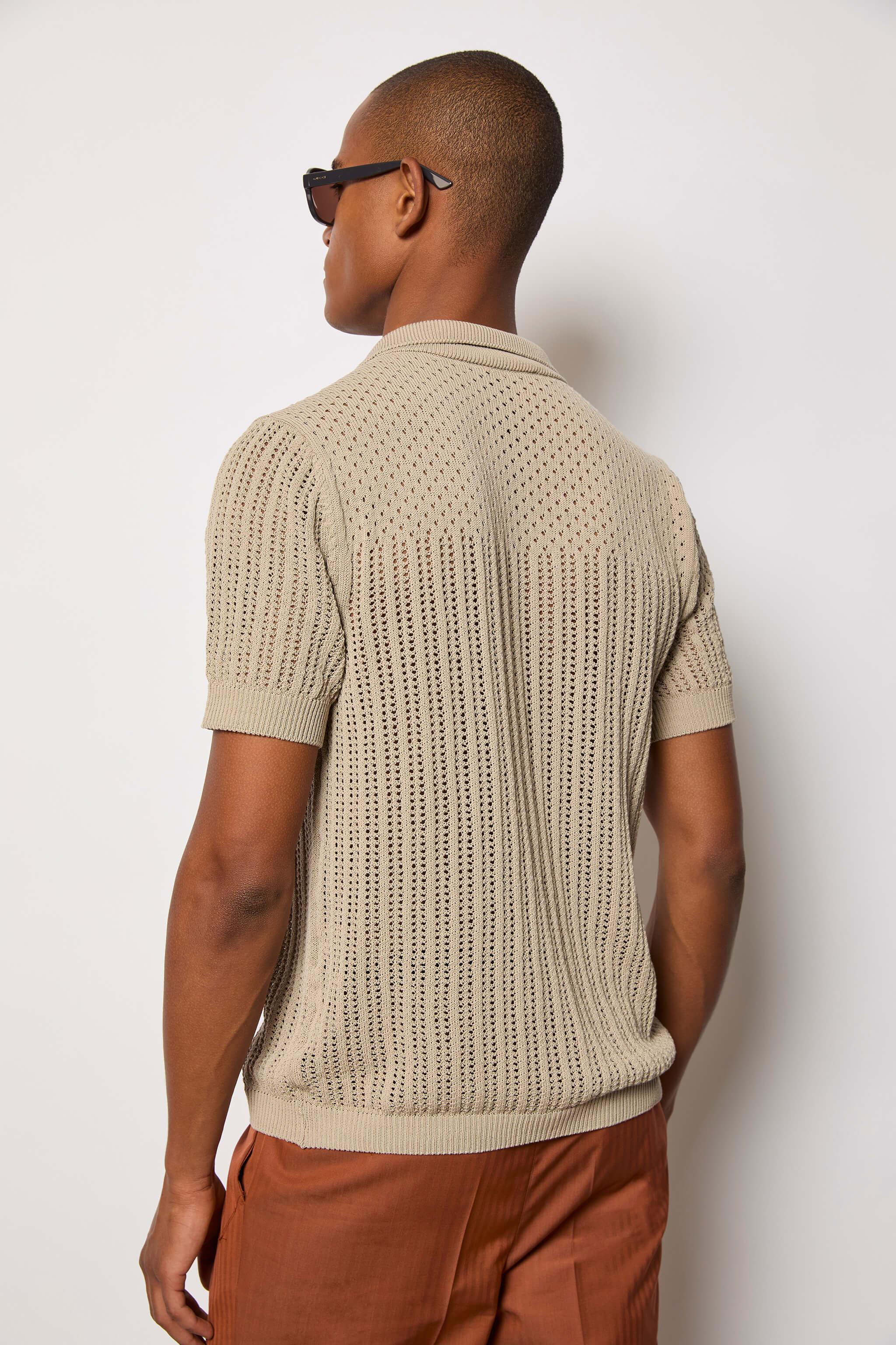 Polo traforata in cotone beige - Image 2