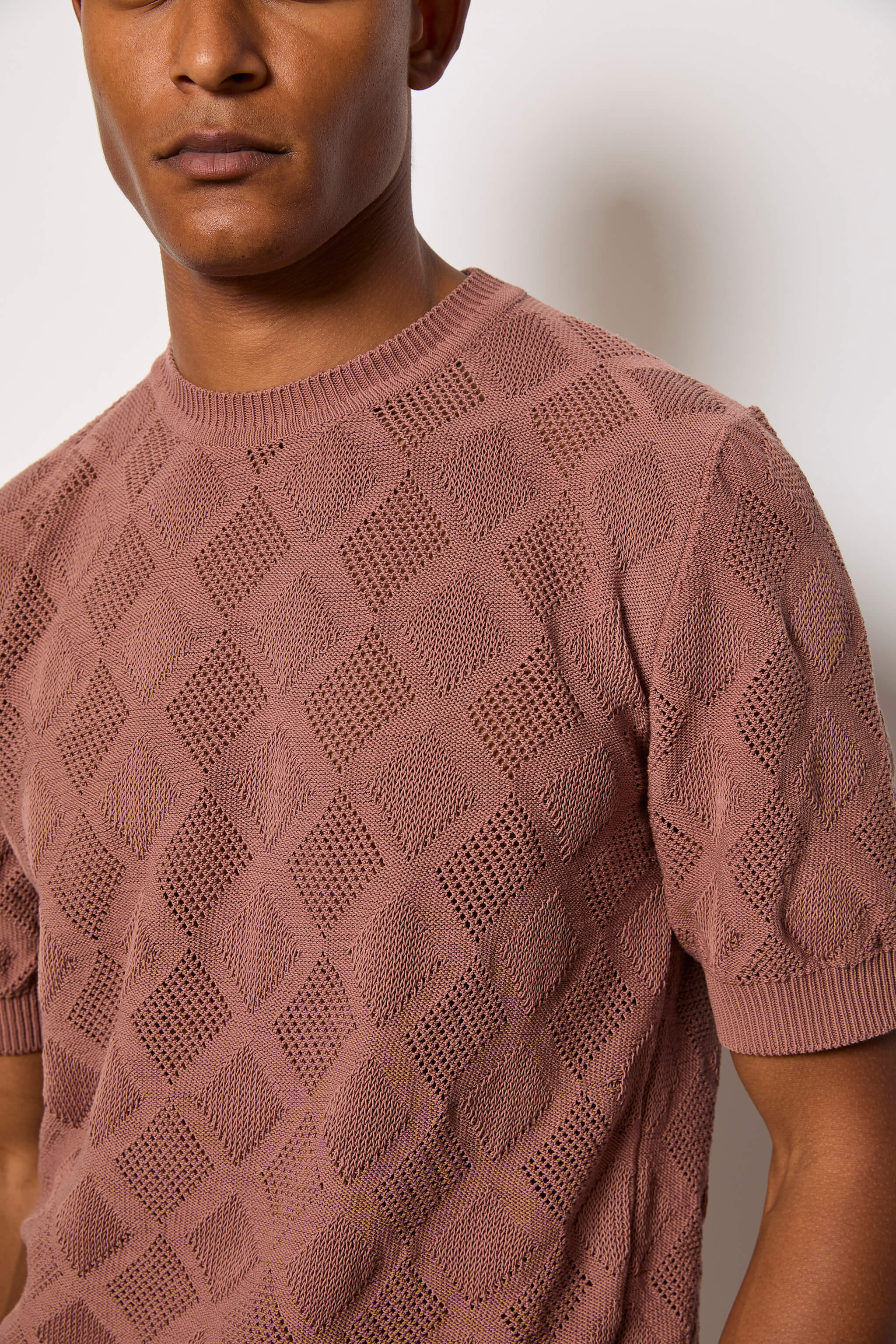 Maglia manica corta traforata bordeaux - Image 3