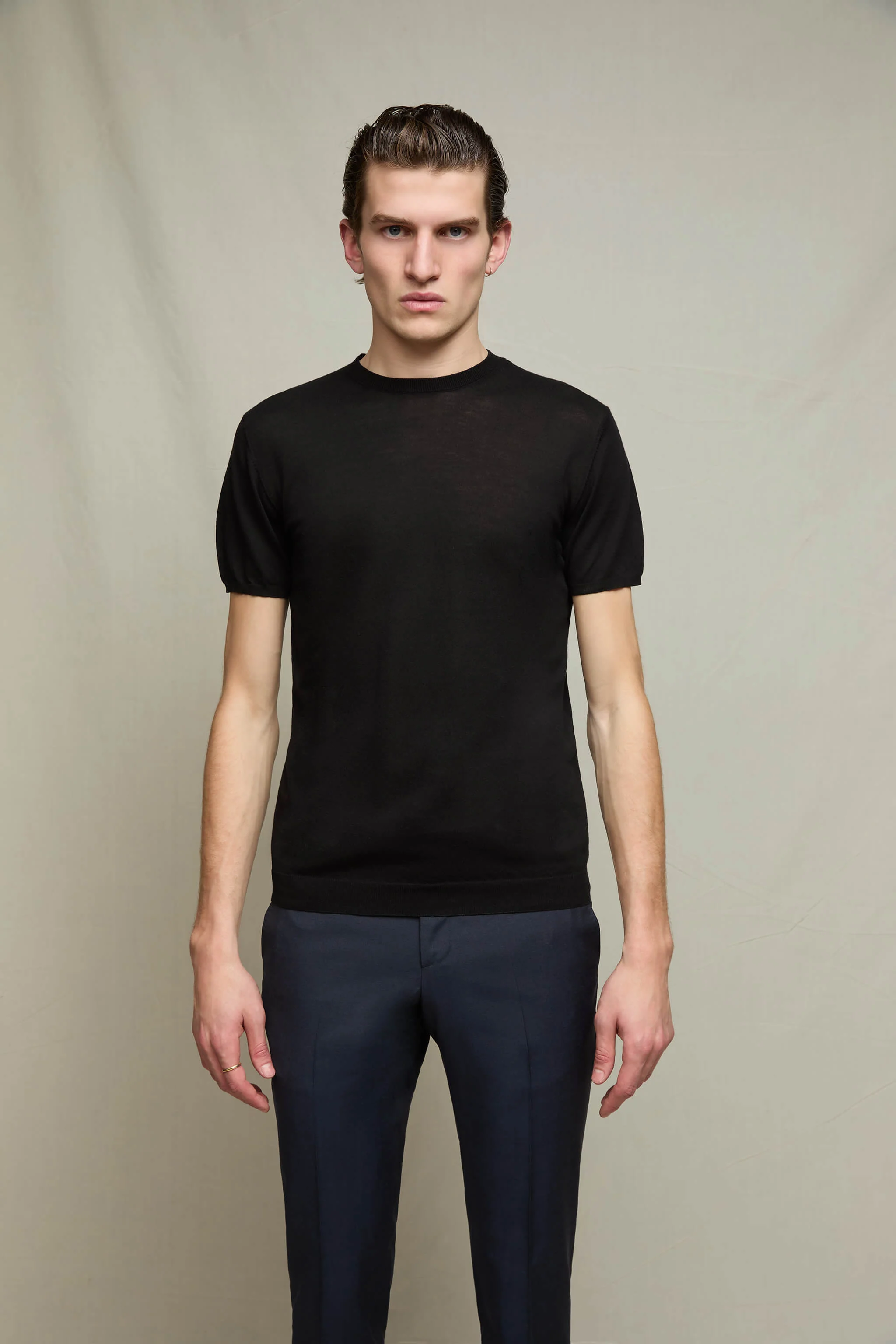 Maglia manica corta in cotone nera