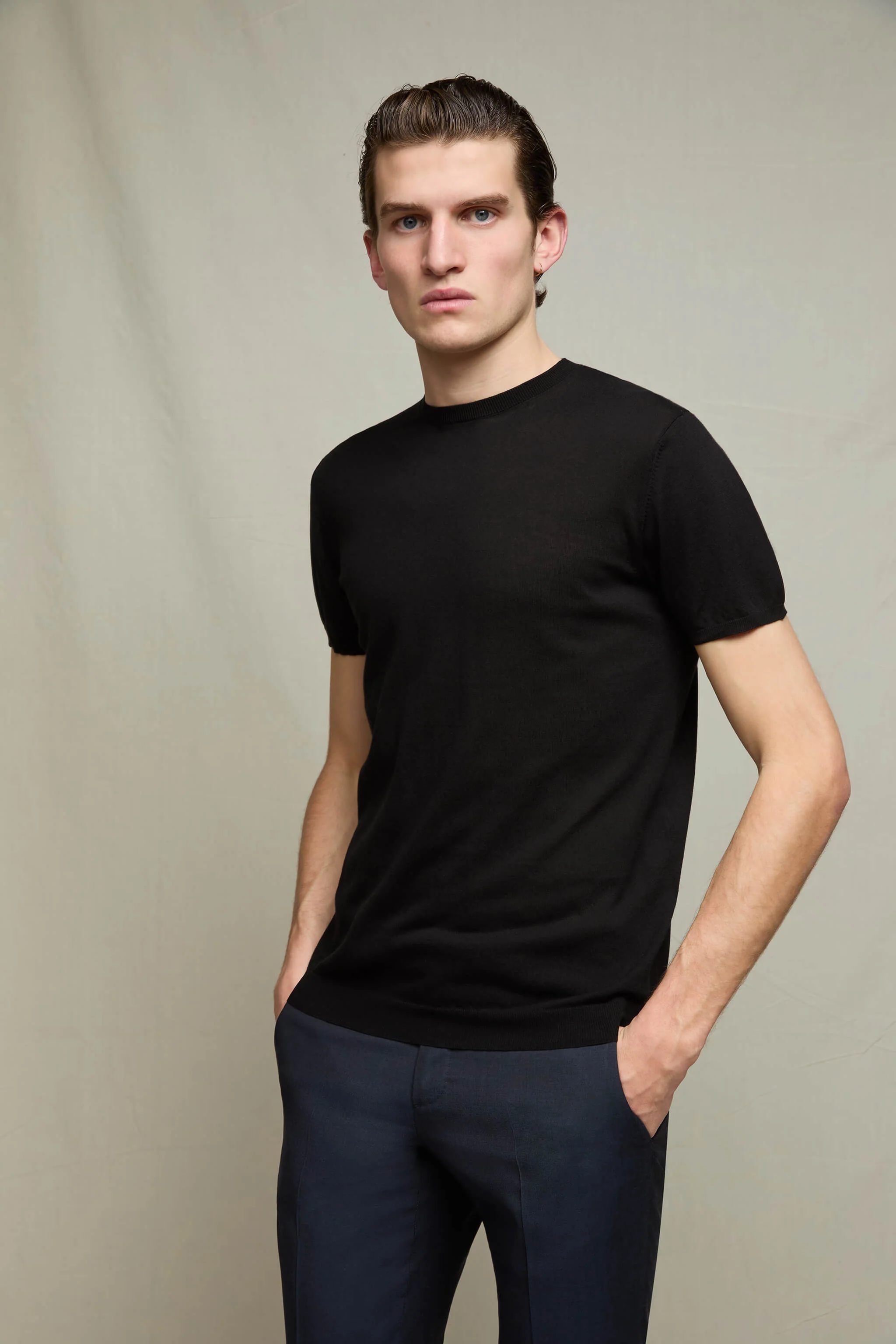 Maglia manica corta in cotone nera - Image 2