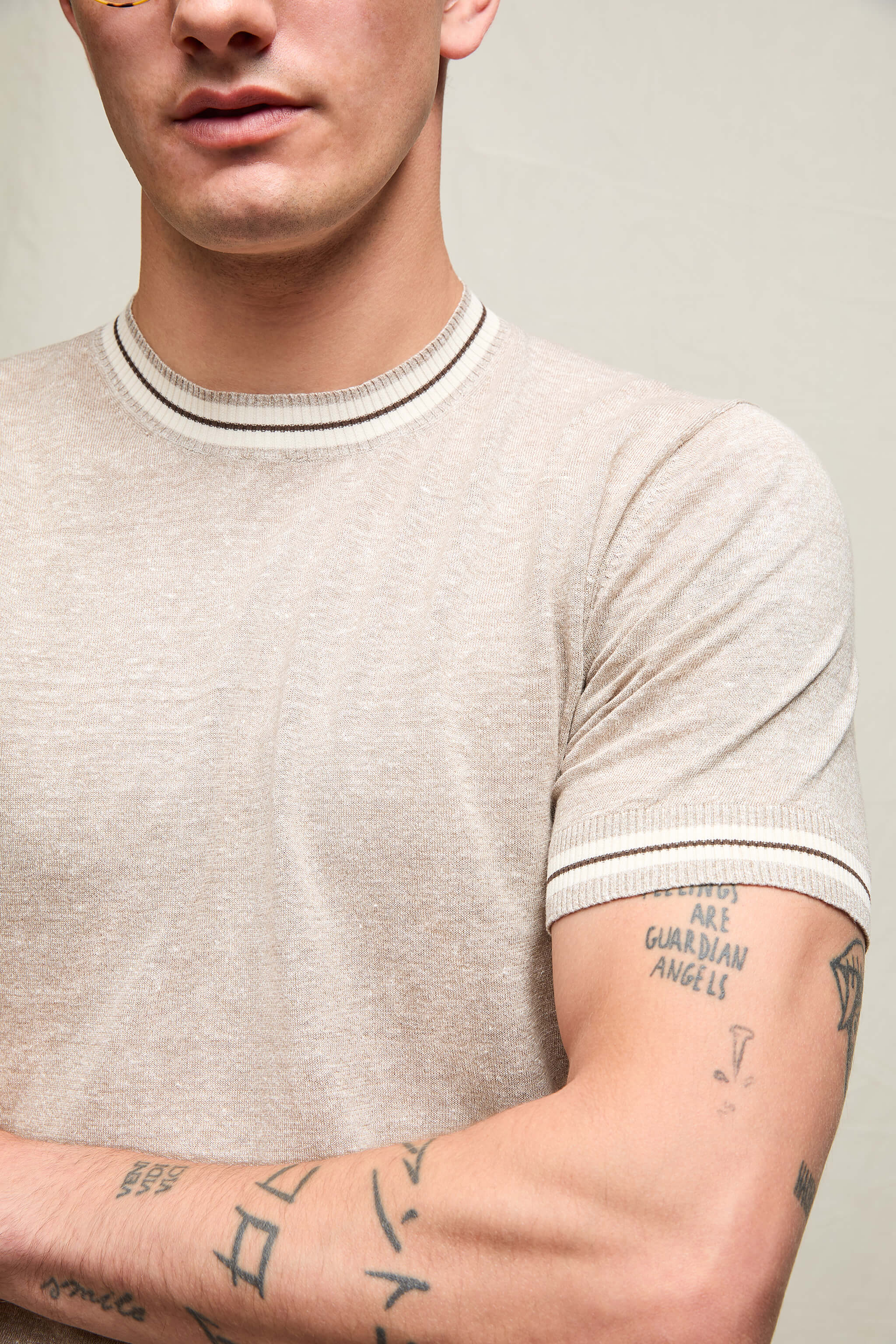 Maglia manica corta in lino e cotone beige - Image 3