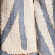Sciarpa in cotone stampa grafica azzurra - Image 3