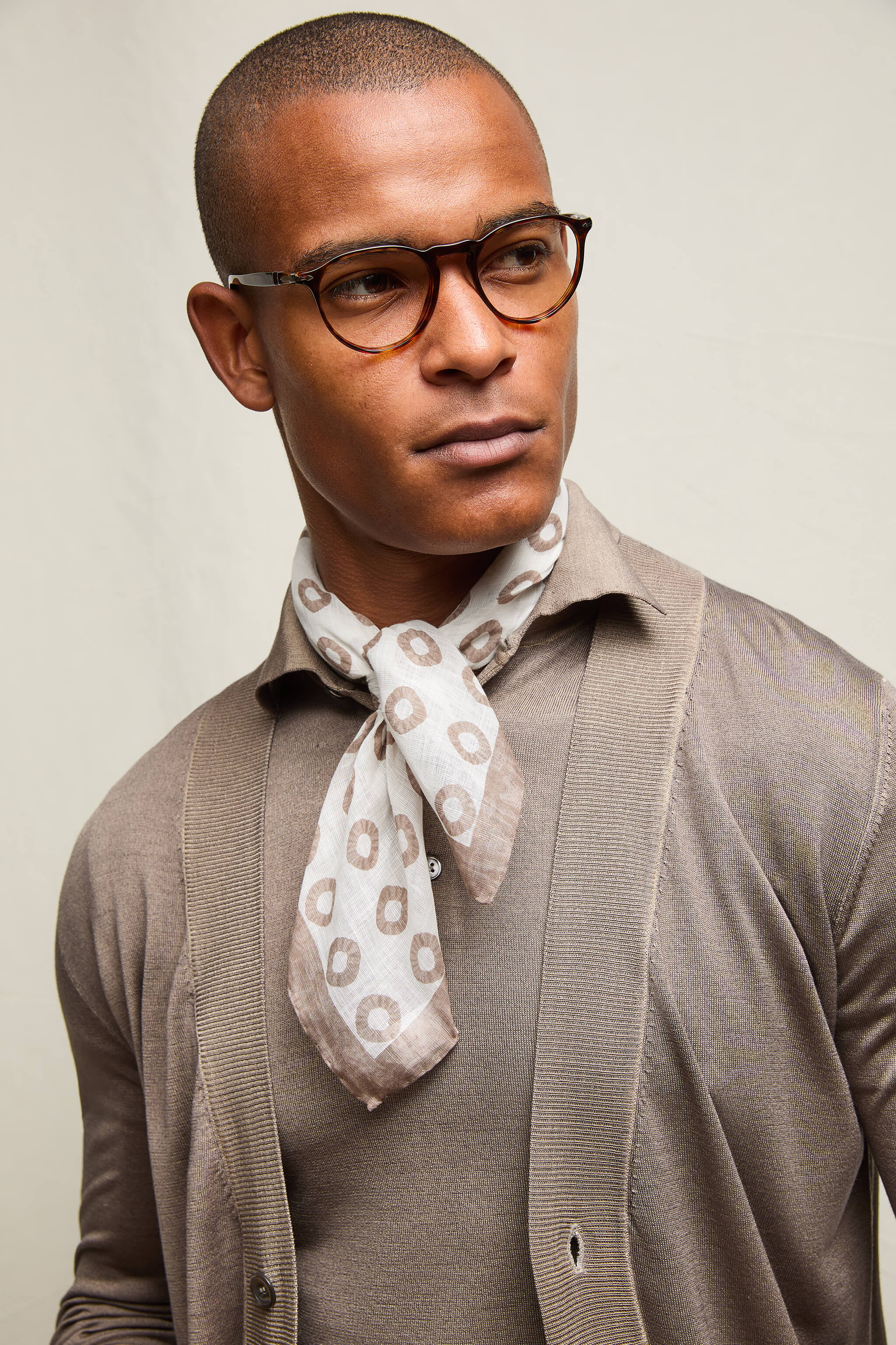 Foulard in cotone e lino fantasia geometrica