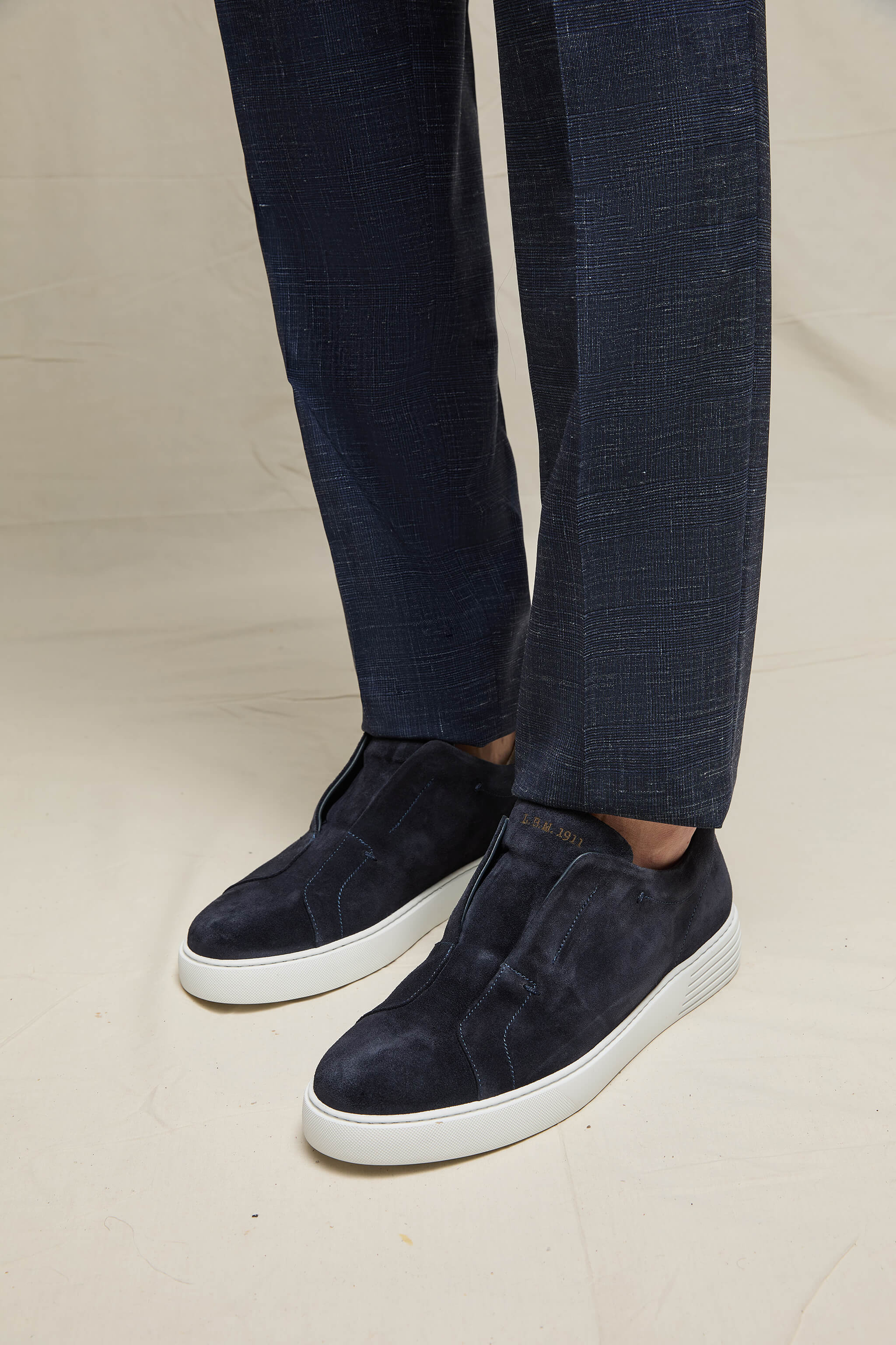 Sneaker slip-on scamosciata blu notte - Image 6