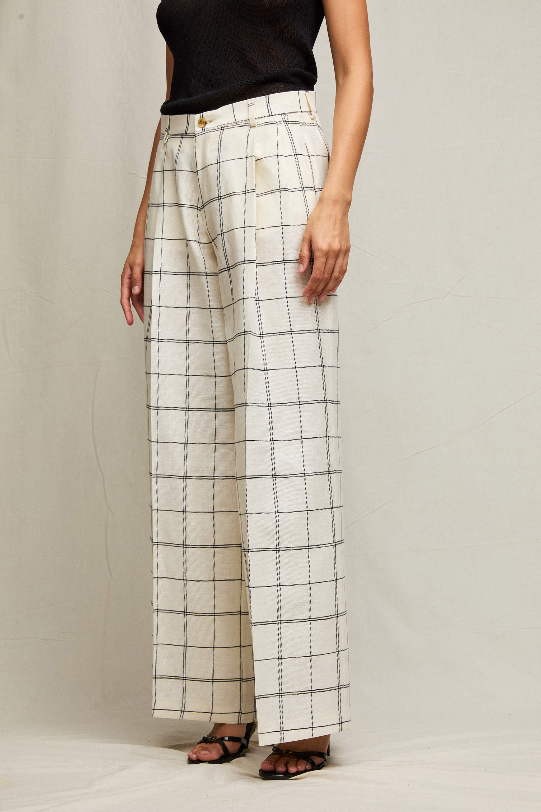 Pantalone Elisa ampio check bianco e nero