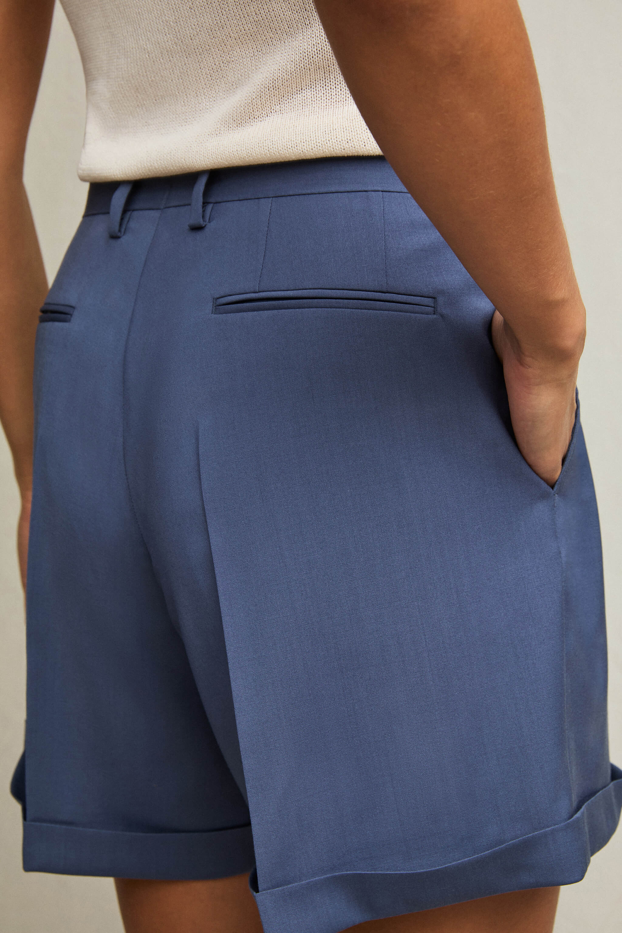 Pantaloncino short MANU azzurro polvere - Image 5