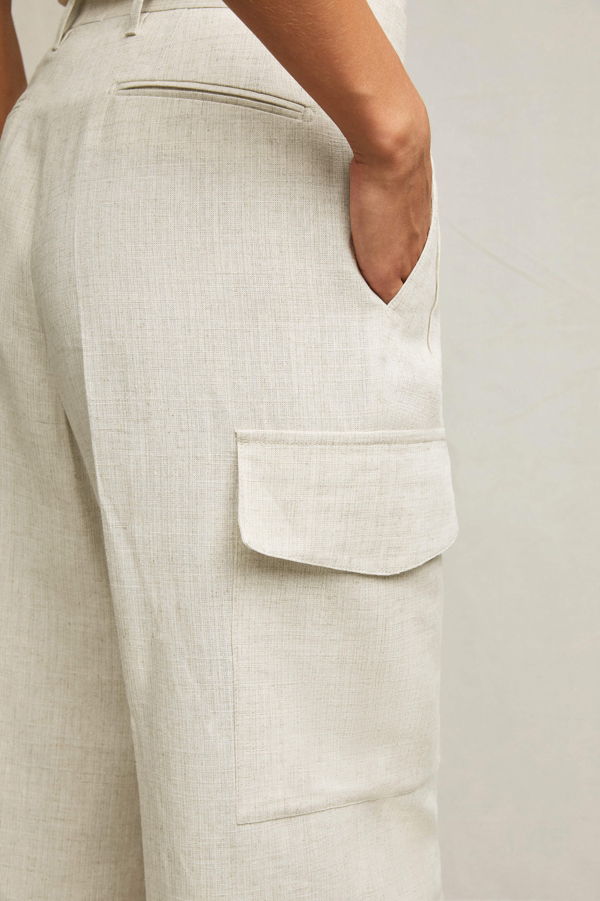 Pantalone Ludovica cargo bianco - Image 5