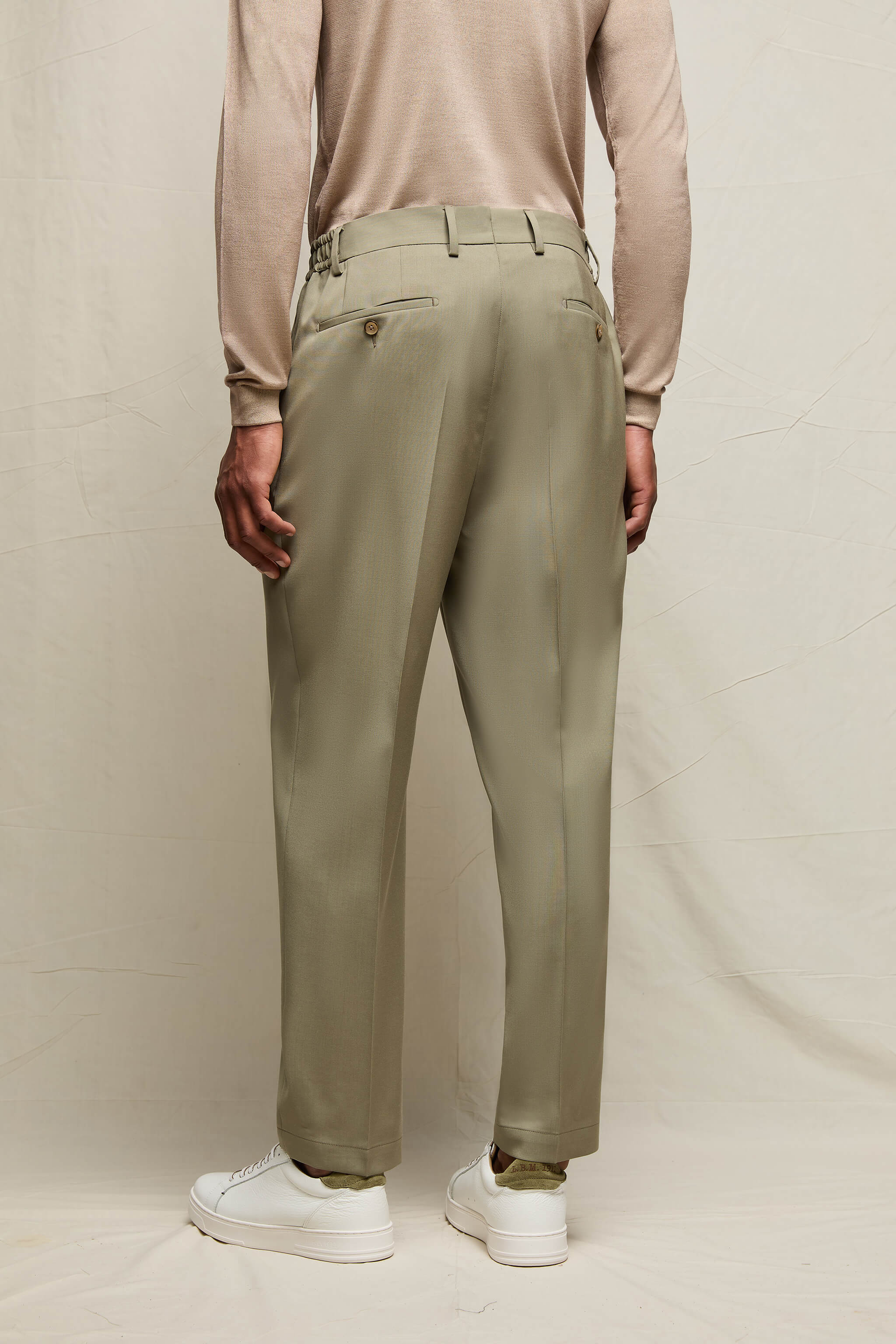 Pantalone WILSON in lana leggera verde salvia - Image 3