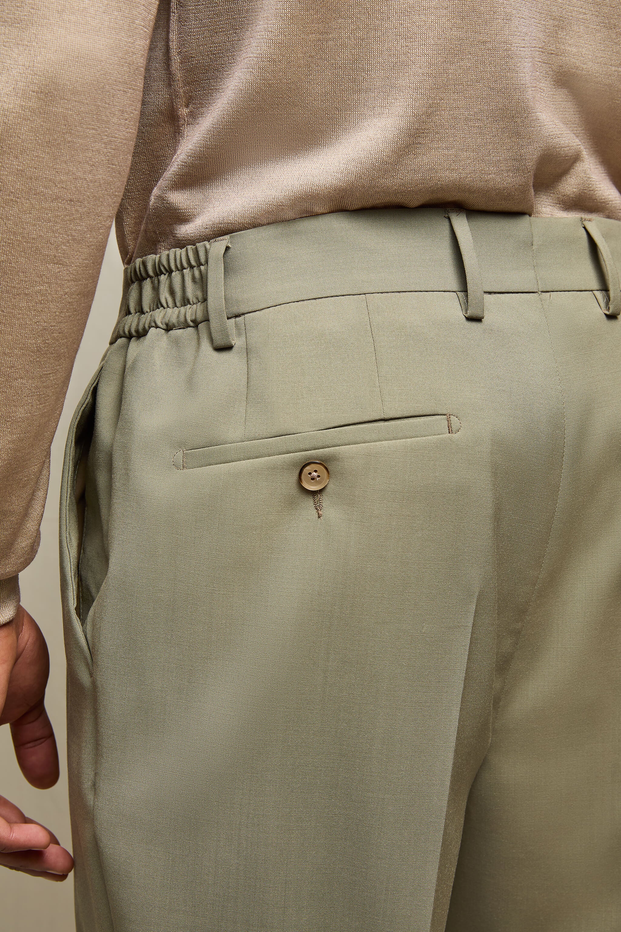 Pantalone WILSON in lana leggera verde salvia - Image 6