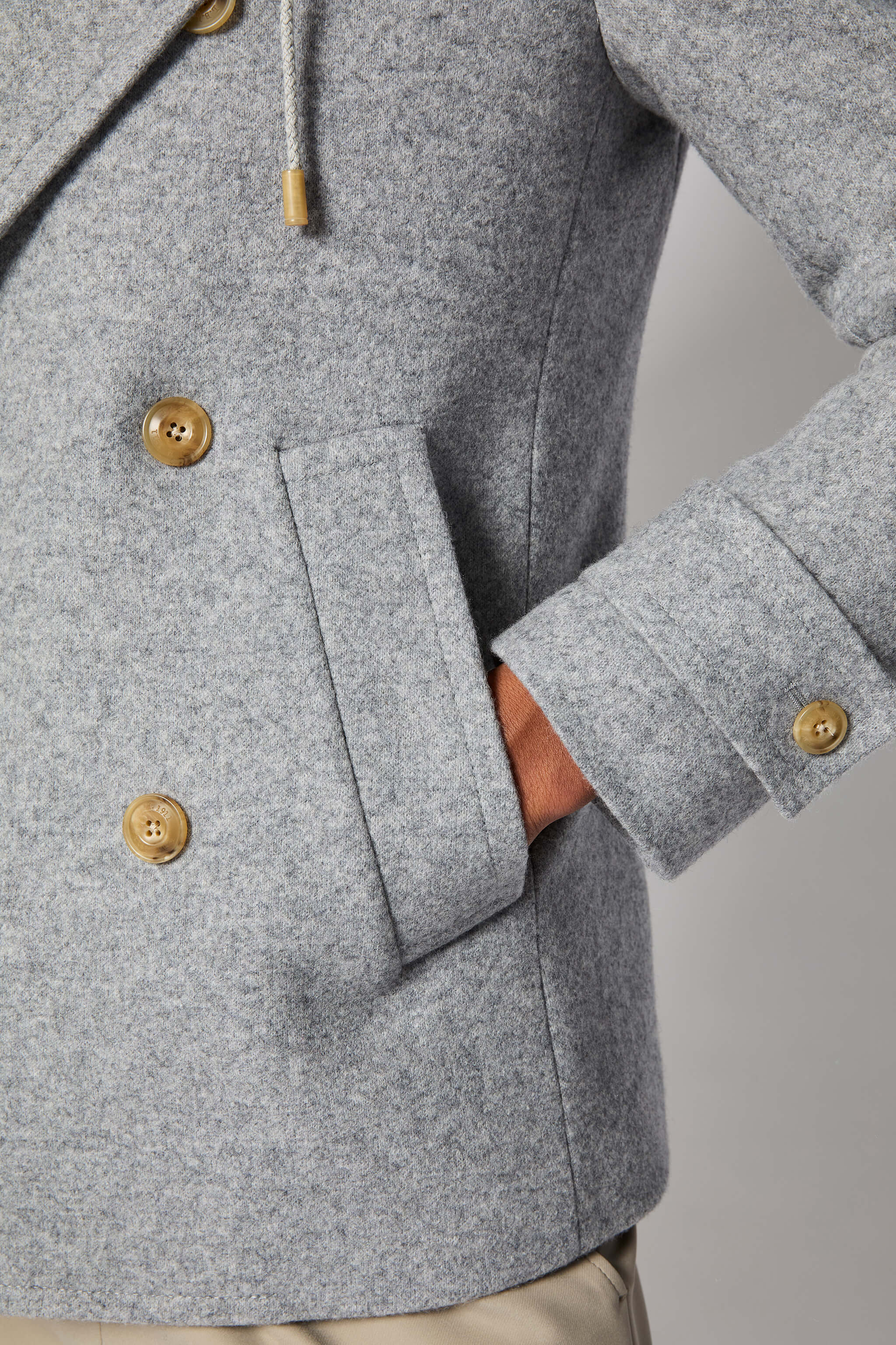 Peacoat con cappuccio grigio chiaro - Image 4