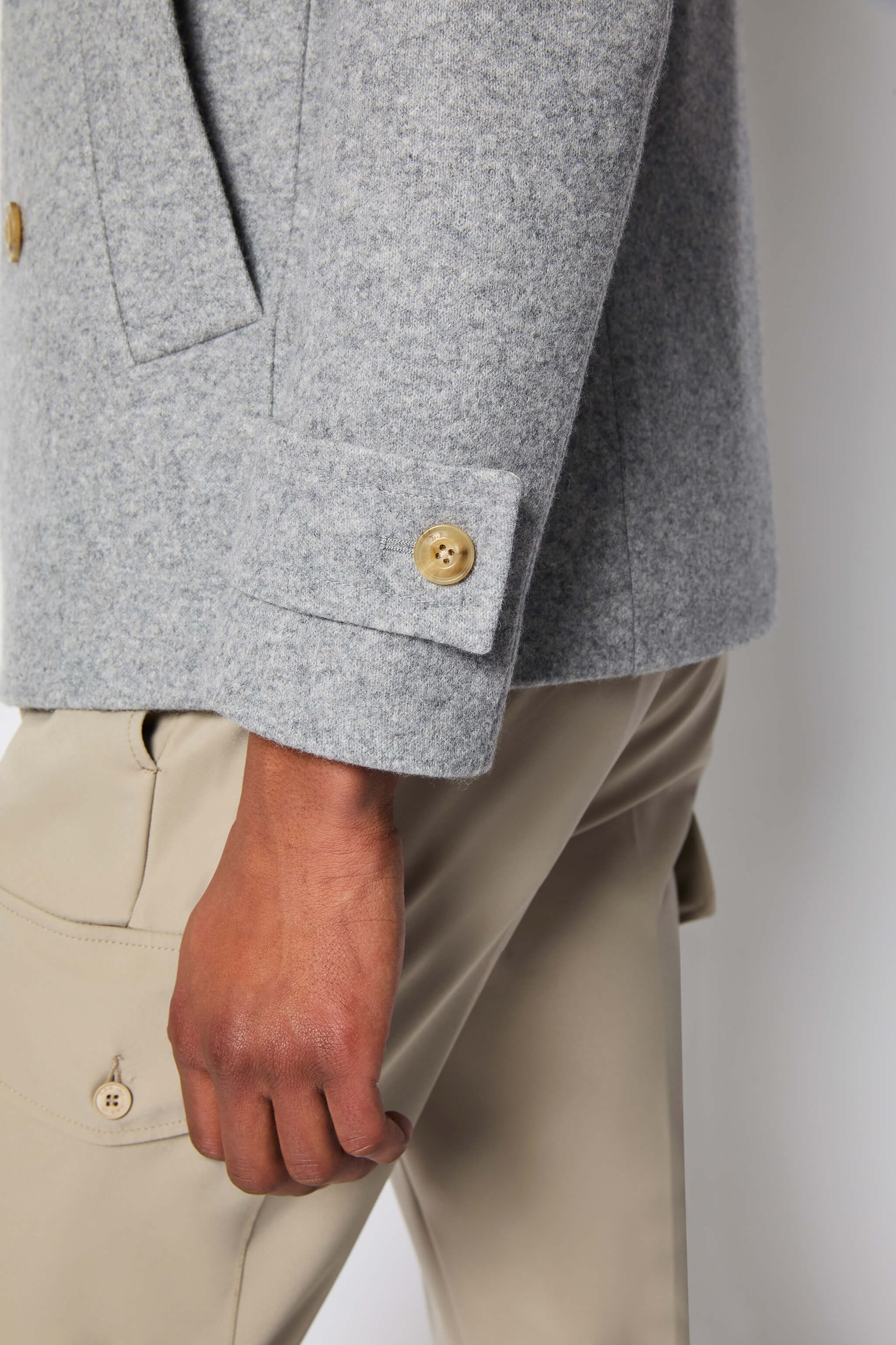 Peacoat con cappuccio grigio chiaro - Image 5
