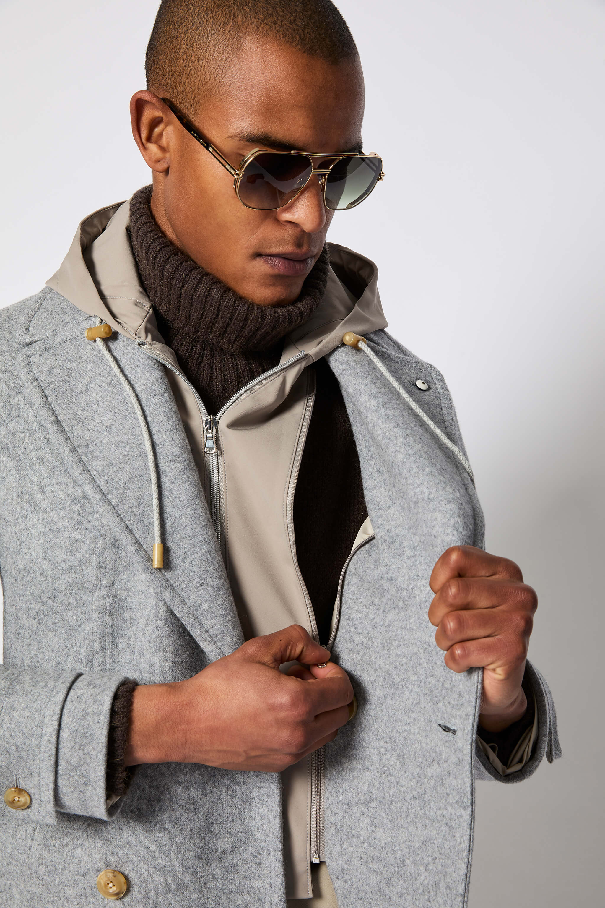 Peacoat con cappuccio grigio chiaro - Image 6